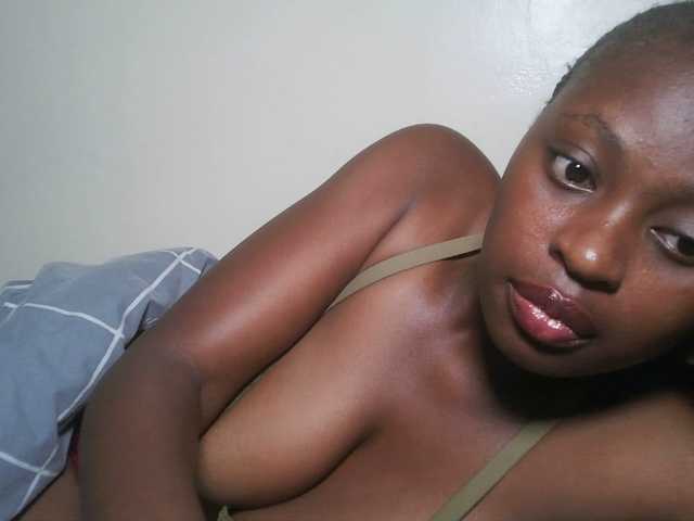 DiasyafterDark live webcam show