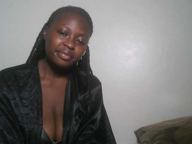 DiasyafterDark live cam on BongaCams