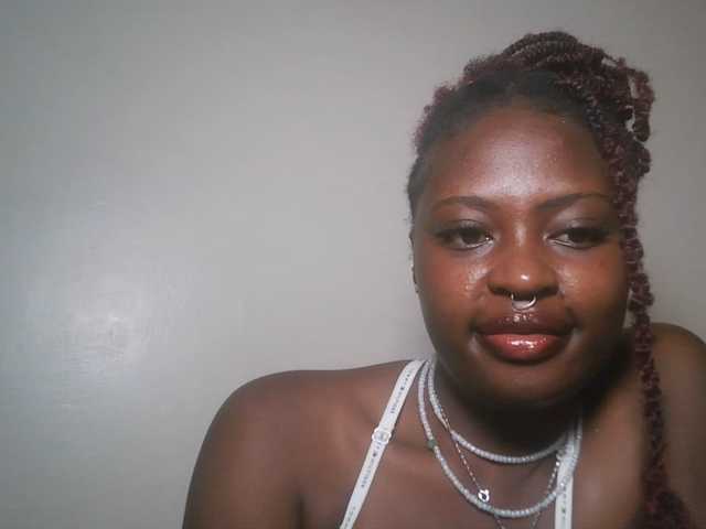 DiasyafterDark live cam on BongaCams