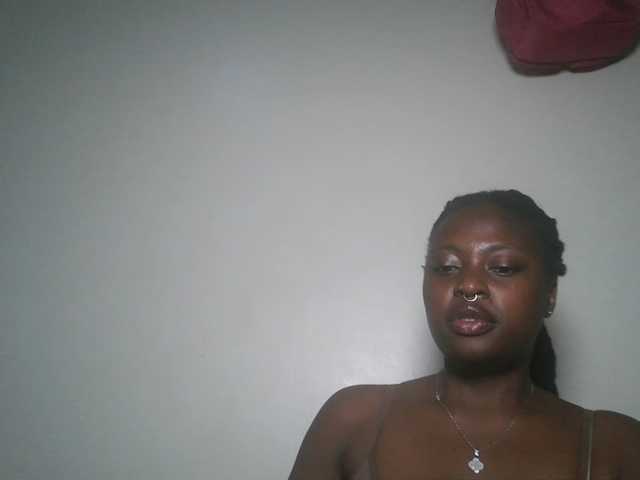 DiasyafterDark live cam on BongaCams