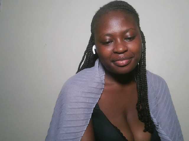 DiasyafterDark live cam on BongaCams