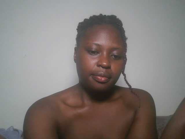 DiasyafterDark live cam on BongaCams