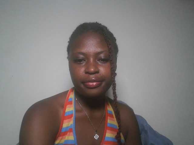 DiasyafterDark live cam on BongaCams