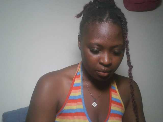 DiasyafterDark live cam on BongaCams