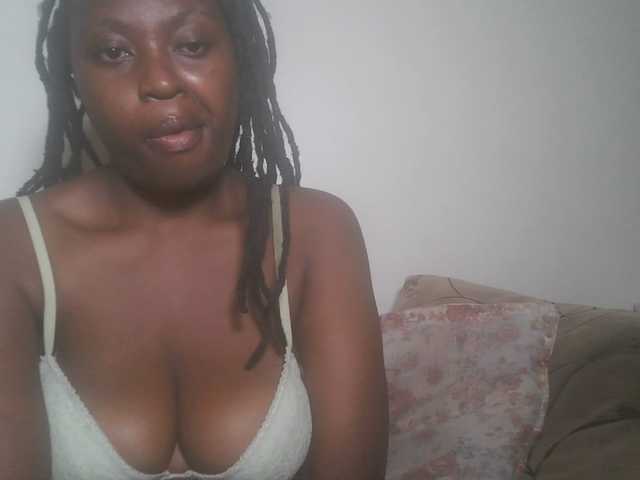 DiasyafterDark