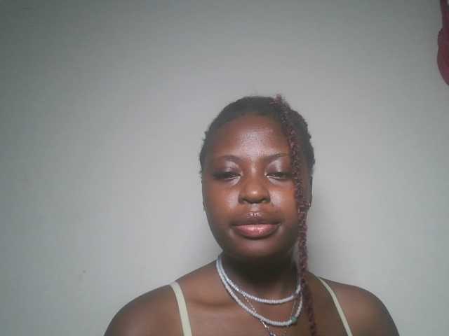 DiasyafterDark live cam on BongaCams
