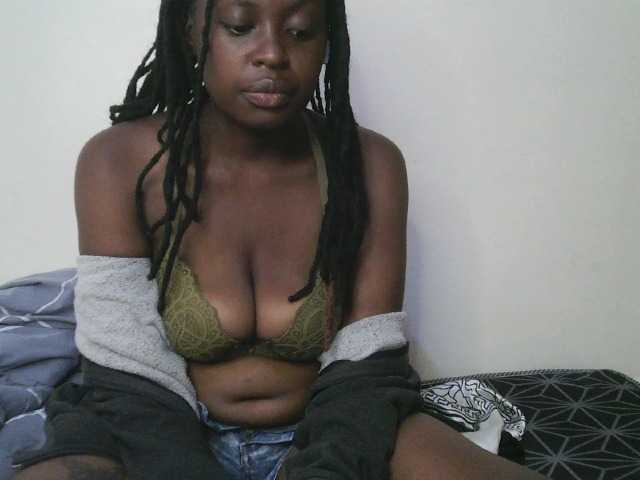 DiasyafterDark