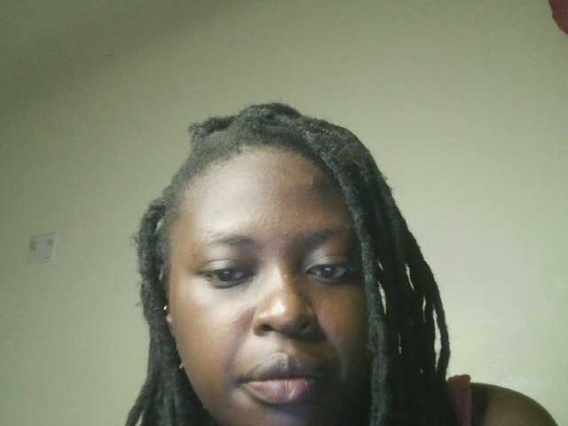 DiasyafterDark live cam on BongaCams