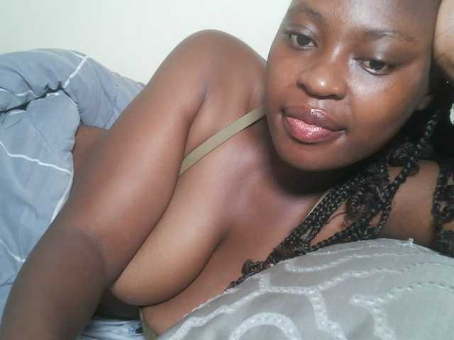 DiasyafterDark Live Cam on BongaCams