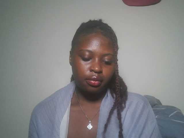 DiasyafterDark live cam on BongaCams