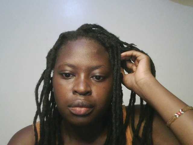 DiasyafterDark live cam on BongaCams
