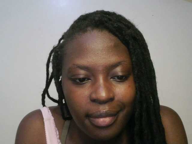 DiasyafterDark live cam on BongaCams