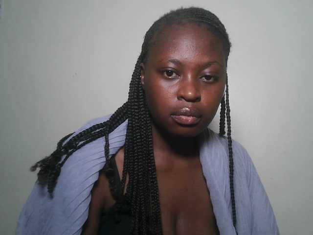 DiasyafterDark live cam on BongaCams