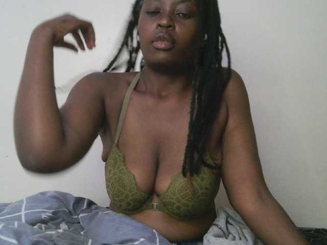 DiasyafterDark