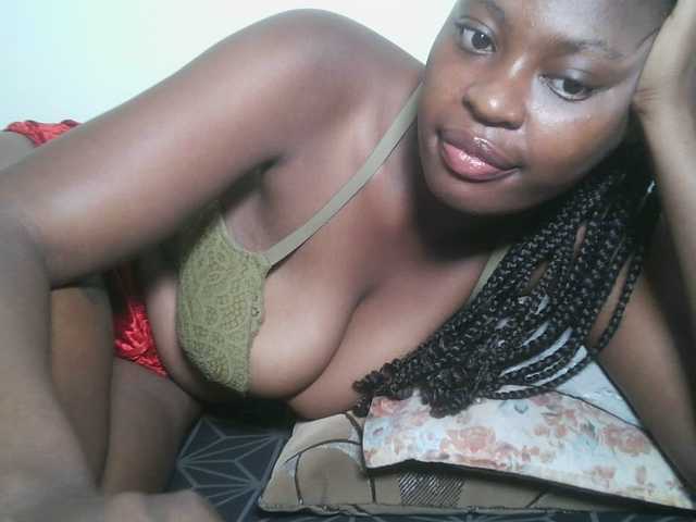 DiasyafterDark live webcam show