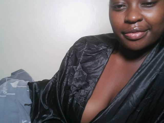 DiasyafterDark live cam on BongaCams