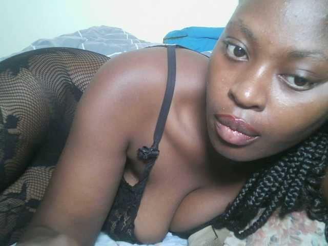 DiasyafterDark live webcam show