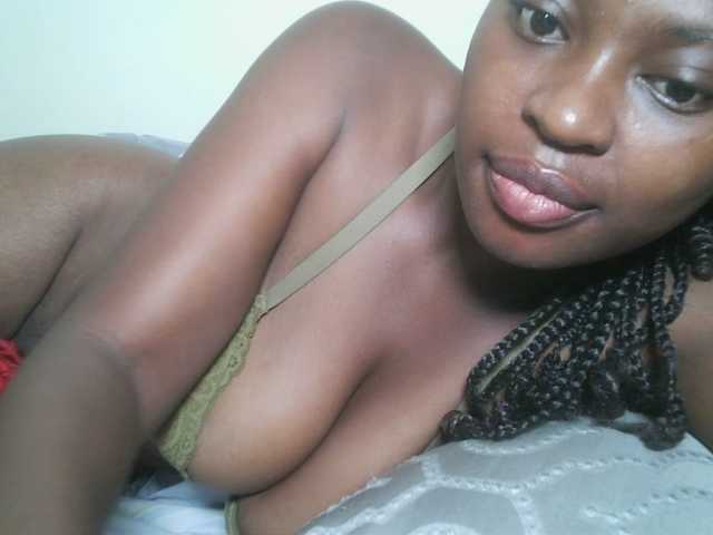DiasyafterDark live webcam show