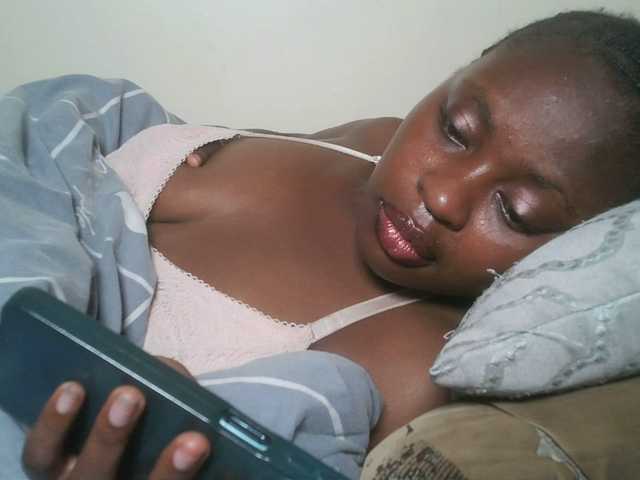 DiasyafterDark live webcam show