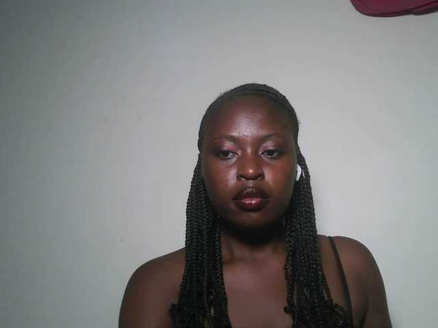 DiasyafterDark Cam en directo en BongaCams
