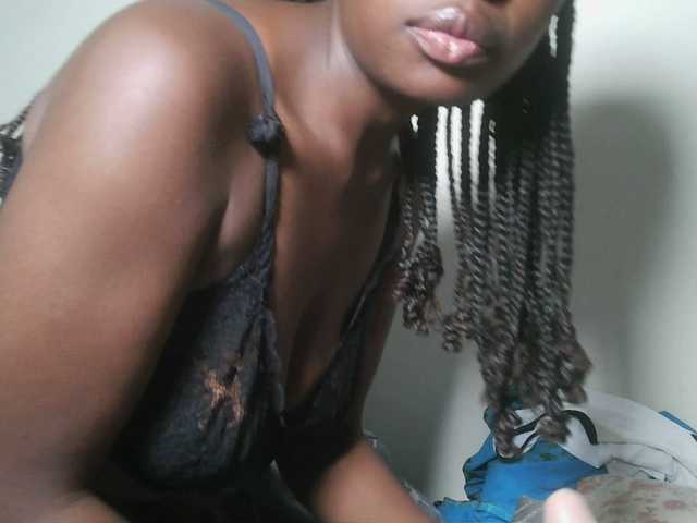 DiasyafterDark live webcam show