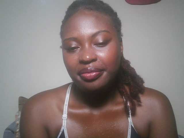 DiasyafterDark live cam on BongaCams
