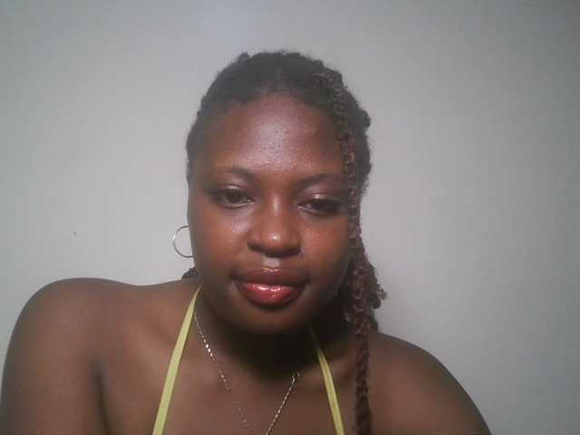DiasyafterDark live cam on BongaCams