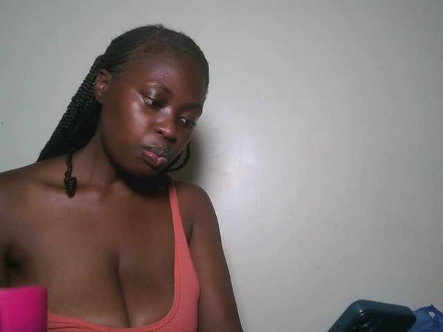 DiasyafterDark live cam on BongaCams