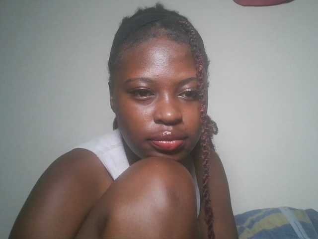 DiasyafterDark live cam on BongaCams