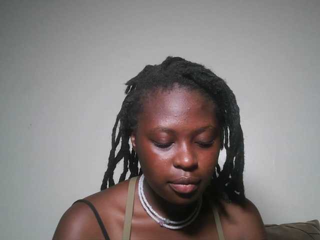 DiasyafterDark live cam on BongaCams