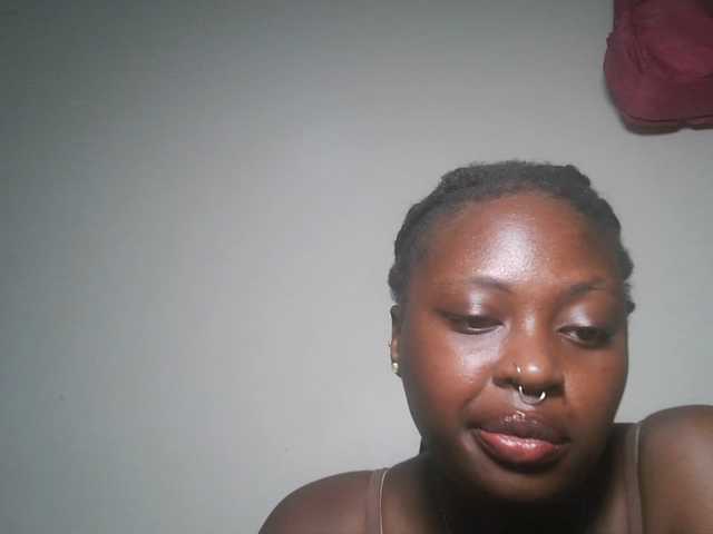 DiasyafterDark live cam on BongaCams