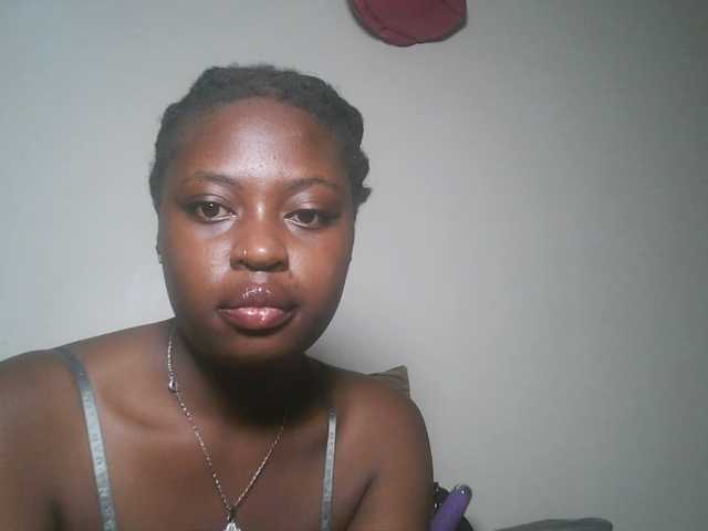 DiasyafterDark live cam