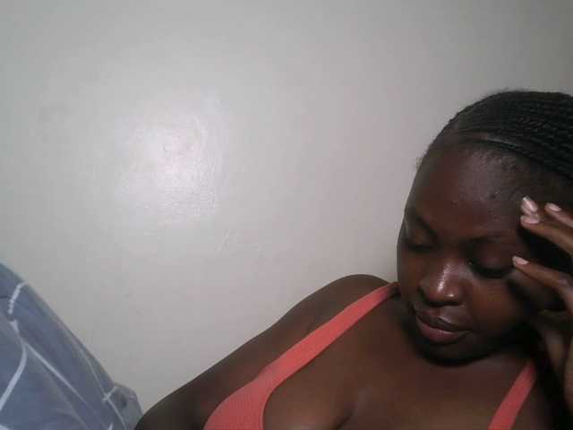 DiasyafterDark live cam on BongaCams