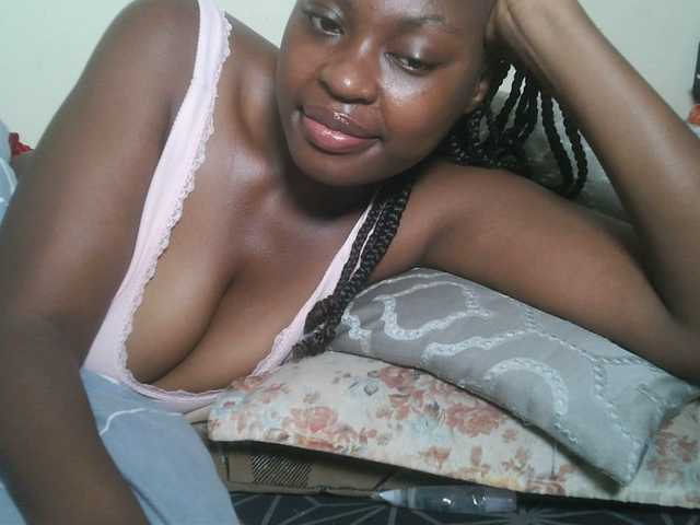 DiasyafterDark live webcam show