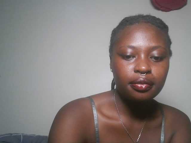 DiasyafterDark live cam on BongaCams