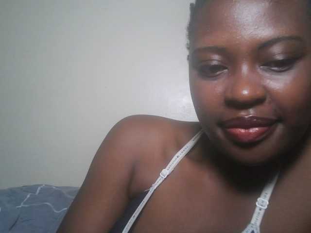 DiasyafterDark live cam on BongaCams