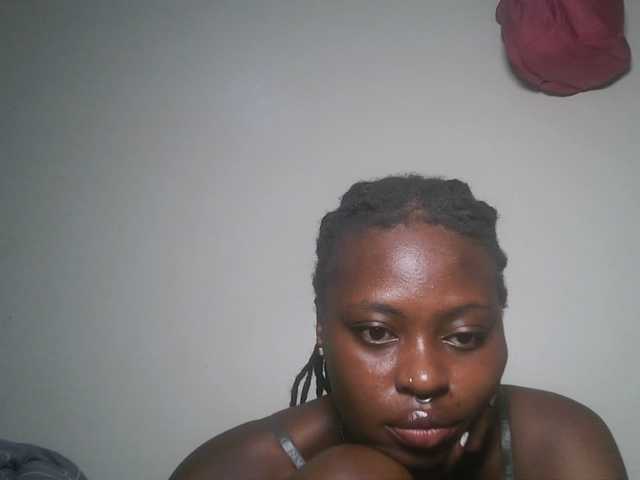 DiasyafterDark live cam on BongaCams