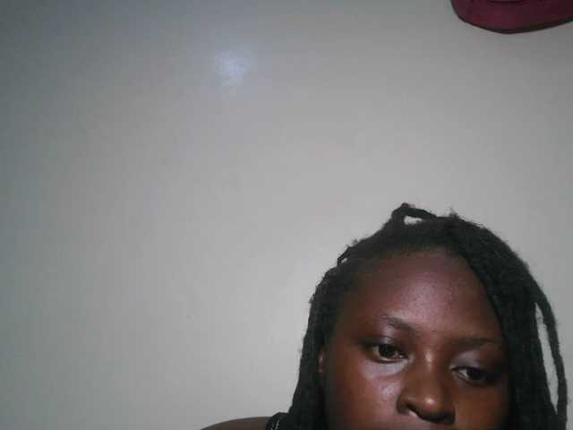 DiasyafterDark live cam on BongaCams