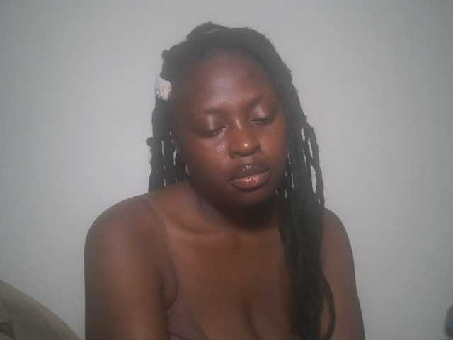 DiasyafterDark live cam on BongaCams