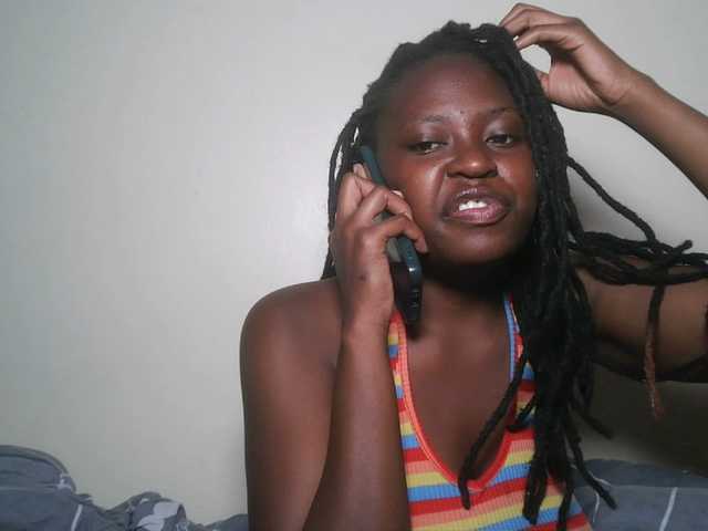 DiasyafterDark live cam on BongaCams