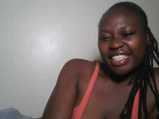 DiasyafterDark live cam on BongaCams