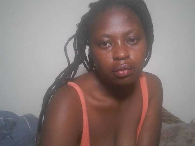 DiasyafterDark live cam on BongaCams