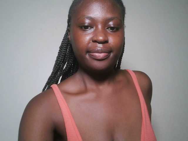 DiasyafterDark live cam on BongaCams