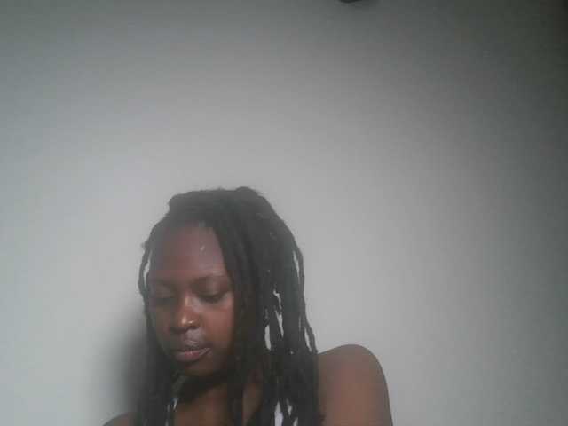 DiasyafterDark live cam on BongaCams