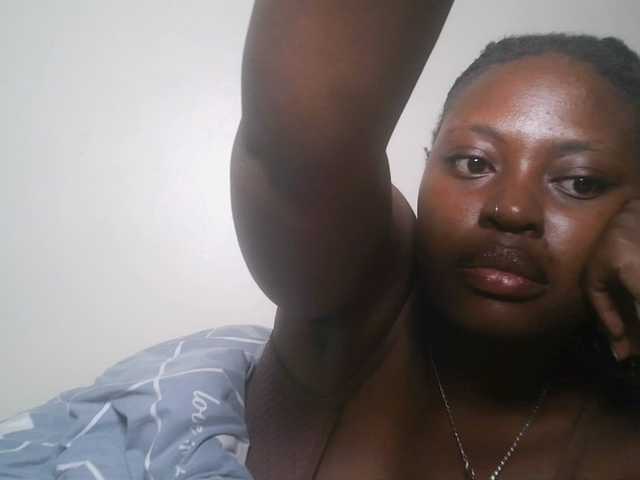 DiasyafterDark live cam on BongaCams