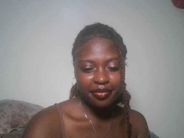 DiasyafterDark live cam on BongaCams