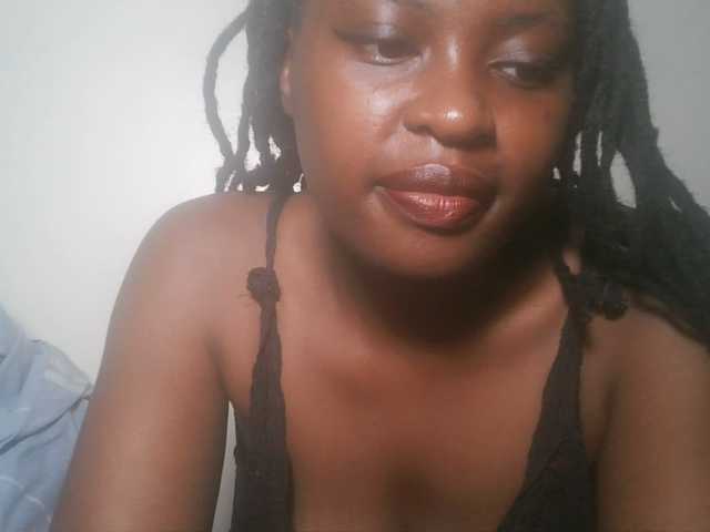 DiasyafterDark live cam on BongaCams