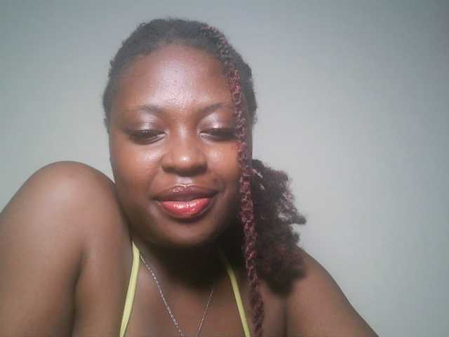 DiasyafterDark live cam on BongaCams
