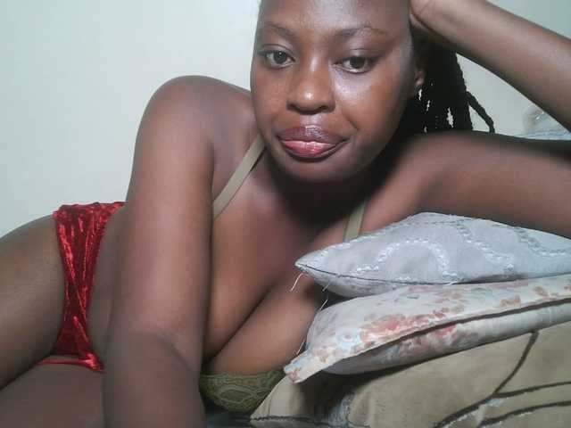 DiasyafterDark live webcam show