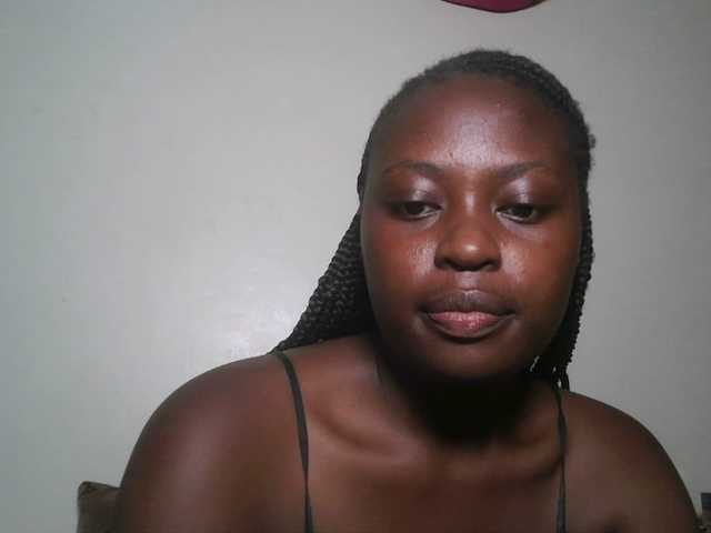 DiasyafterDark live cam on BongaCams